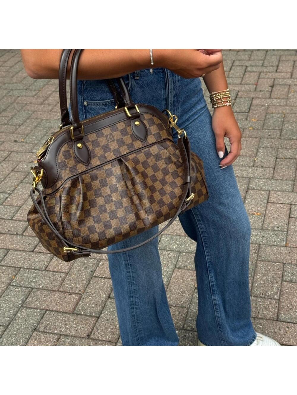 Louis Vuitton - Damier Ebene Trevi Handle Bag